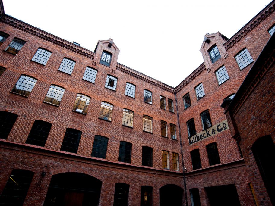 Studio Hamburg — Schulterblatt